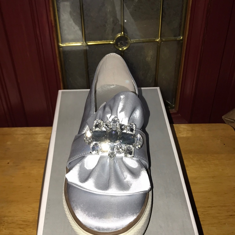 Shoe - Picture 4 of 5